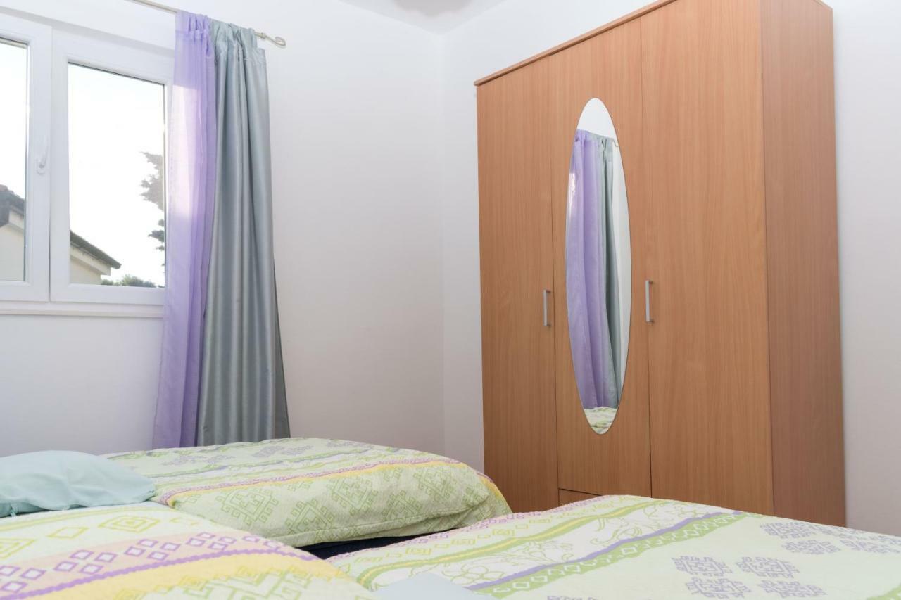 Apartment Rora Zaboric Buitenkant foto