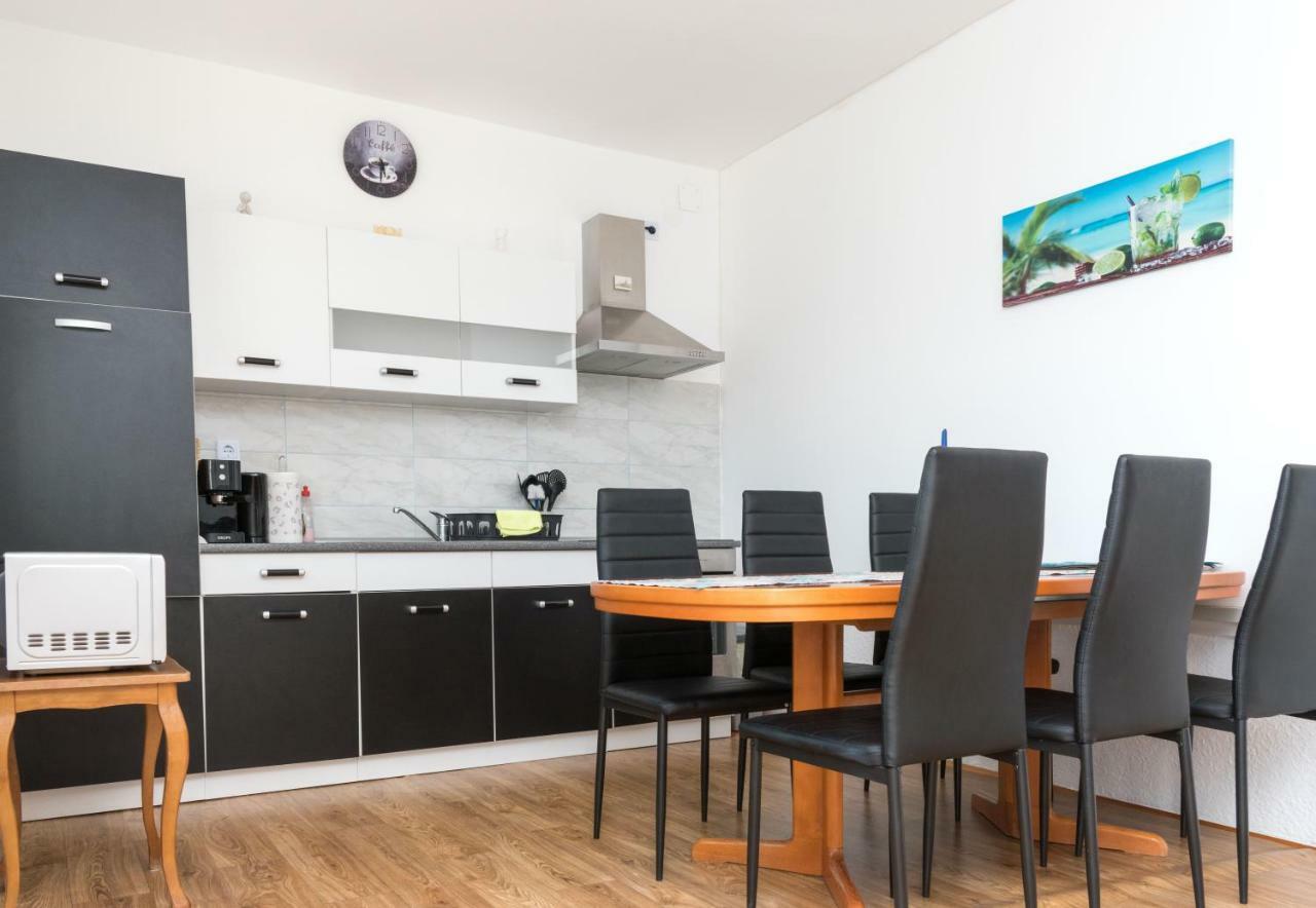 Apartment Rora Zaboric Buitenkant foto